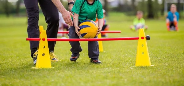 埃基蒂克：我很喜欢维尔茨的踢球方式；欧冠不是唯一