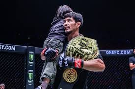 阿斯报：皇马成功躲过本轮FIFA病毒，仅库尔图瓦、巴尔韦德轻伤